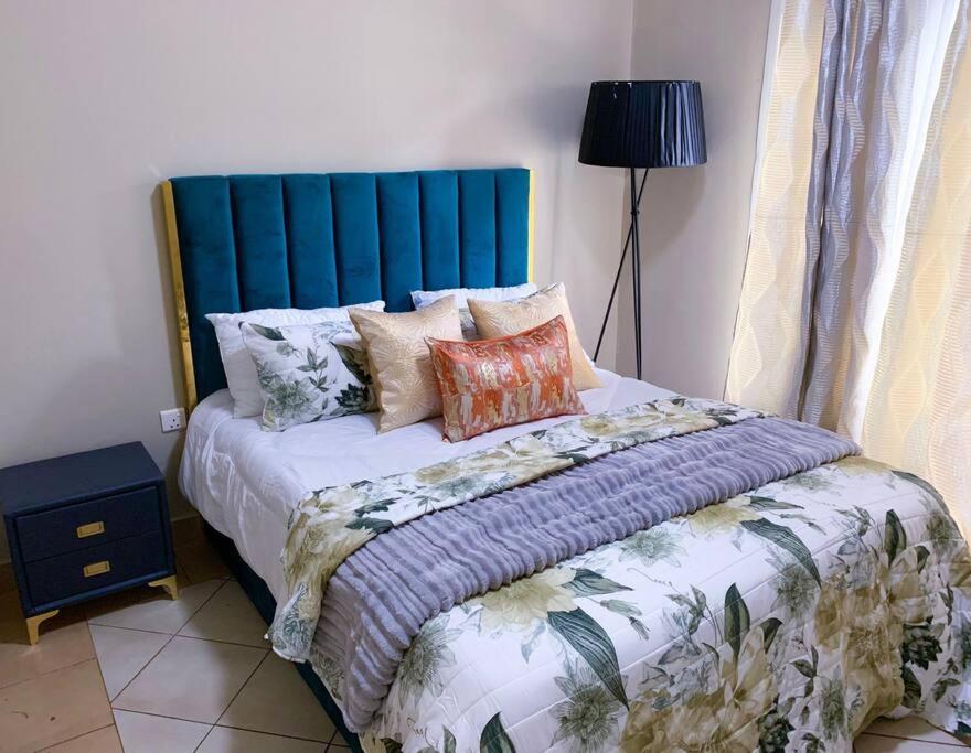 Lovely 3 Bedroom Home - Housity