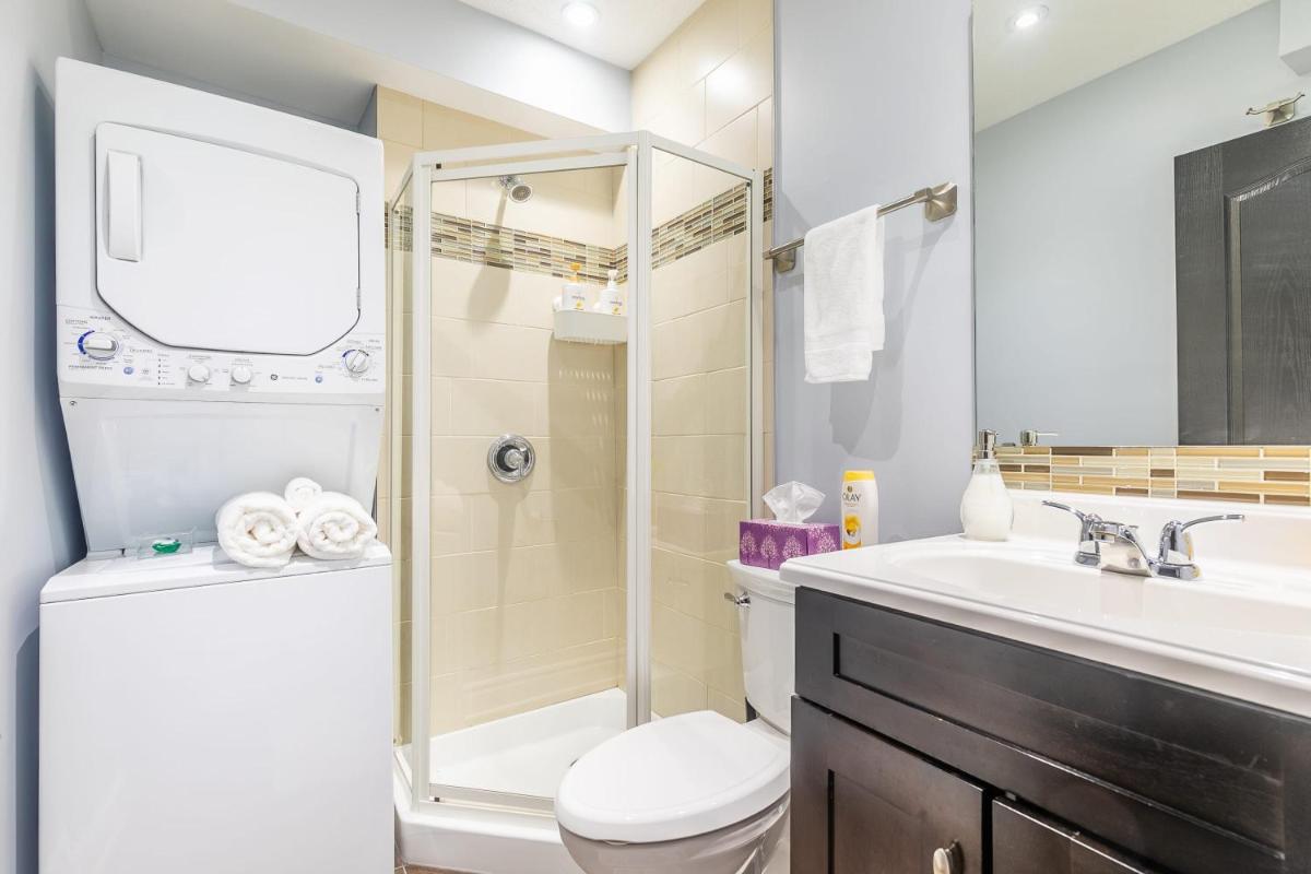 Newly Renovated 1BR Apartment Unit! - Housity
