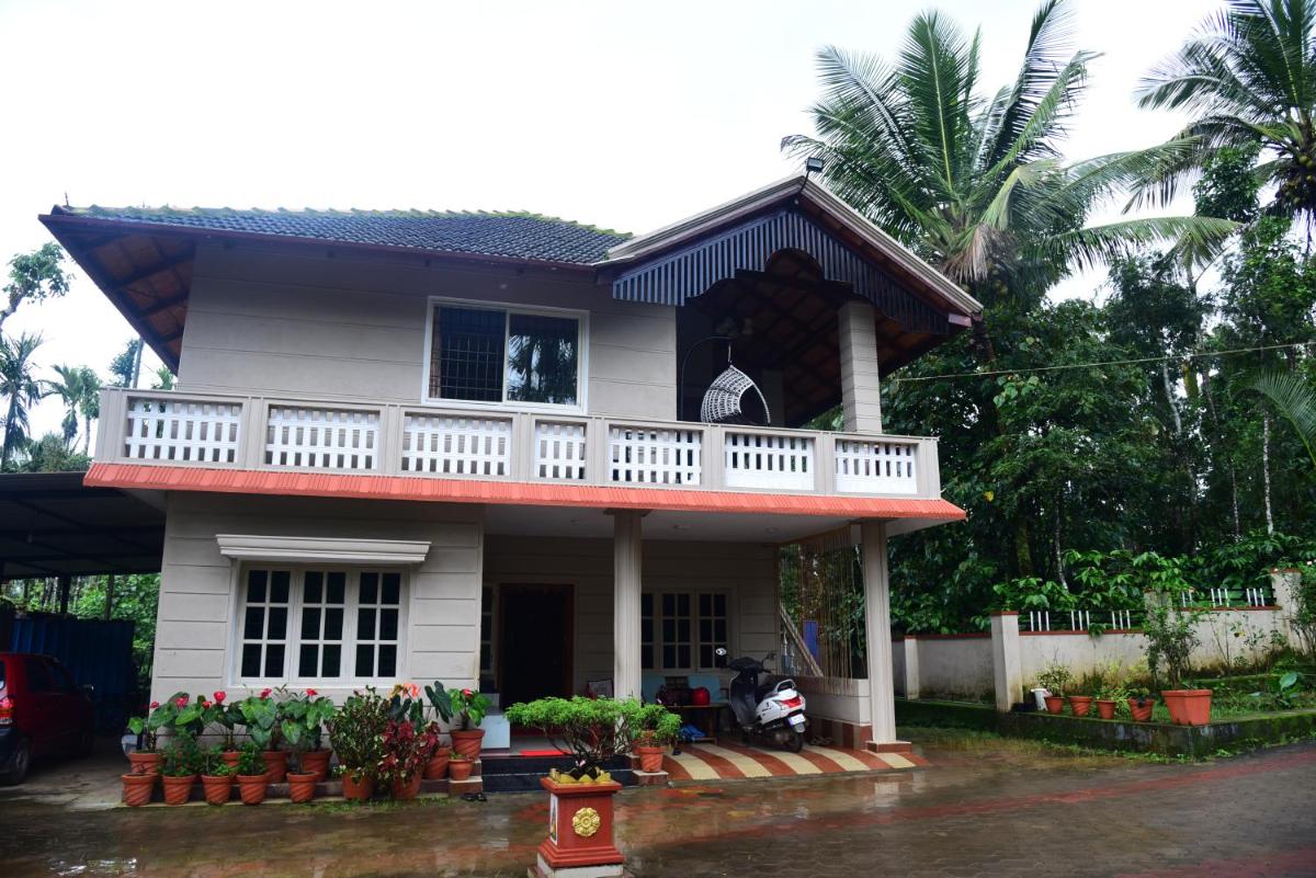 Mourya Homestay - 2BH, Estate, Balcony - Housity