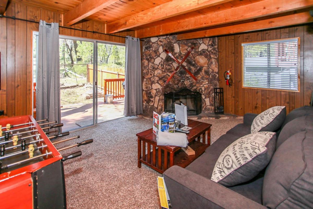 Little Brown Bear - Housity