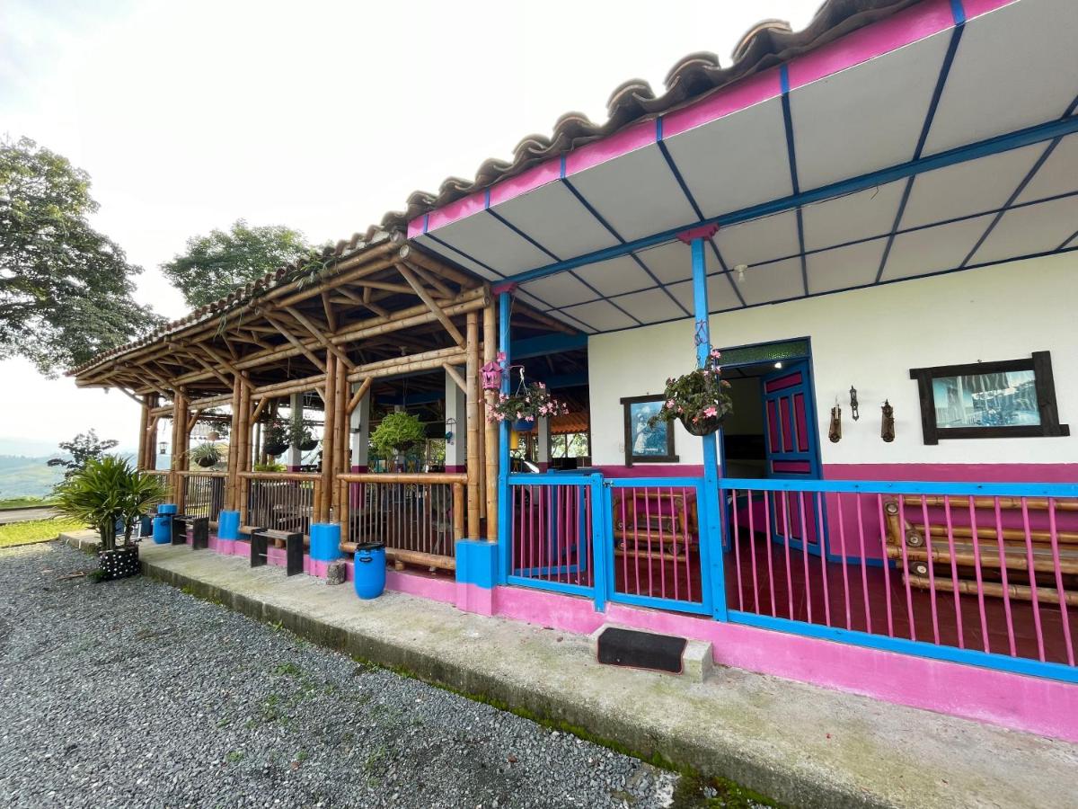 Finca Cafetera Hostal El Cerrito - Housity