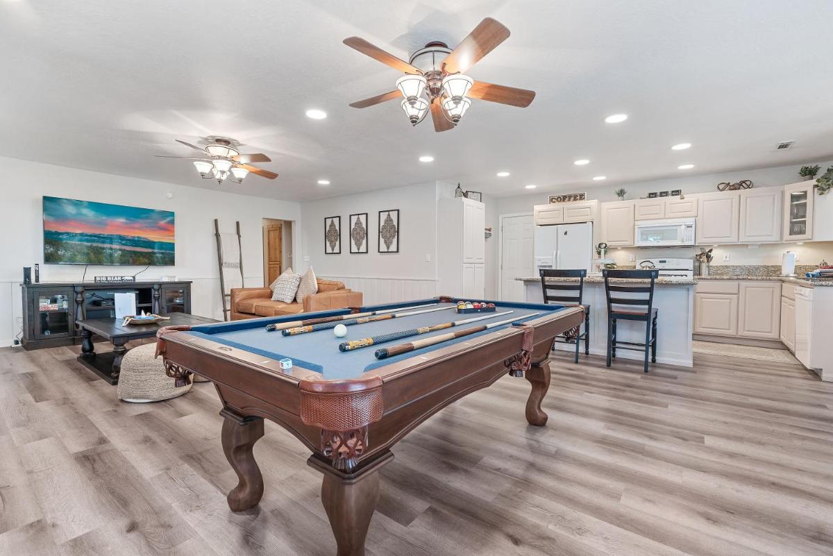 Serenity Knoll - Housity