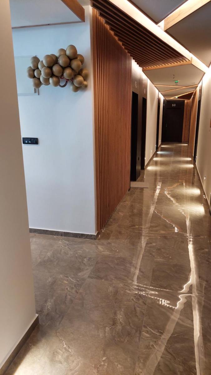 Nela apartmani (u hotelu Djina) - Housity