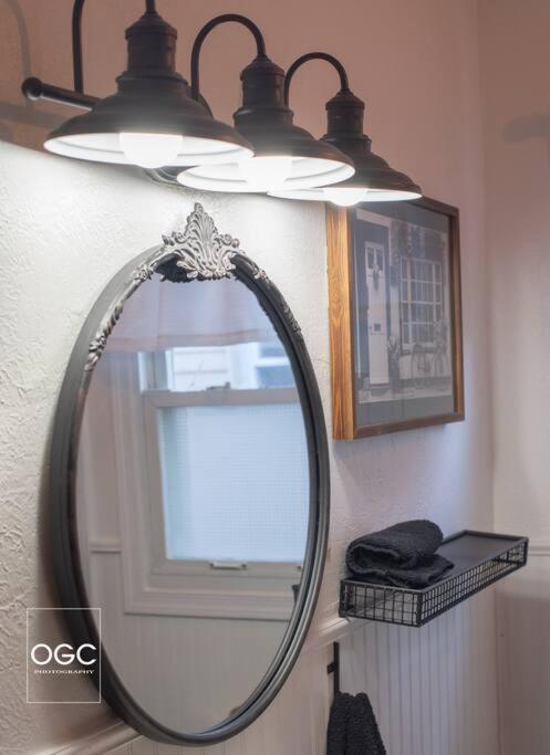 WV Bohemian Bungalow - Housity