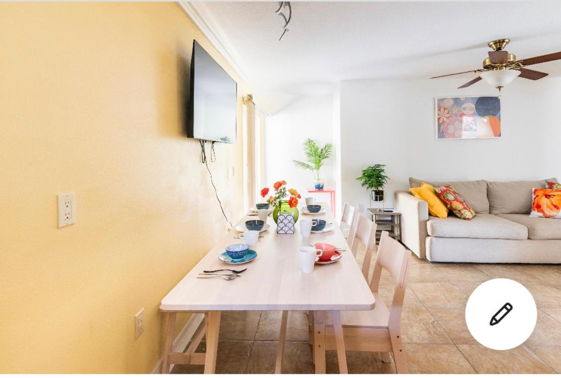 Hidden City Riverfront Apt Near Lakes Golf & Disney - Housity