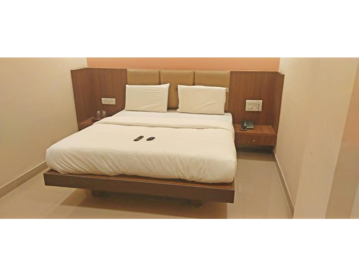 Pai Vihar Boarding & Lodging, Bengaluru - Housity