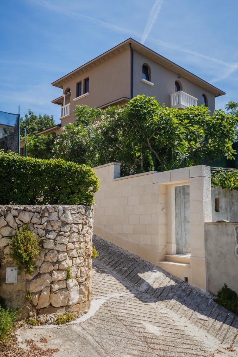 Villa Ive ?iovo - Housity