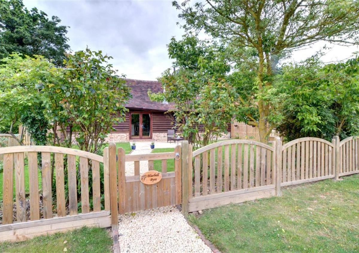 Bluebell Byre - Housity