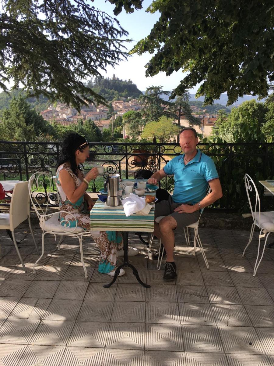 B&B en Provence- Villa Saint Marc - Housity