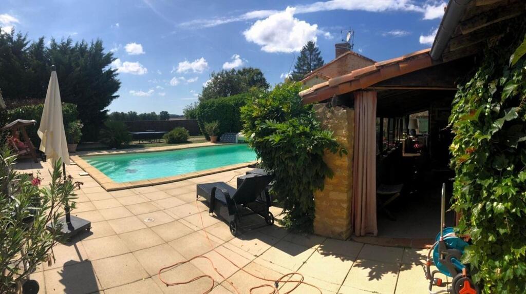 Maison de charme à 10 min de Poitiers - Housity