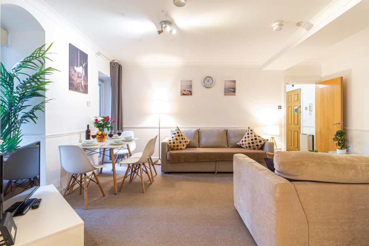 Stay Thames River - Housity