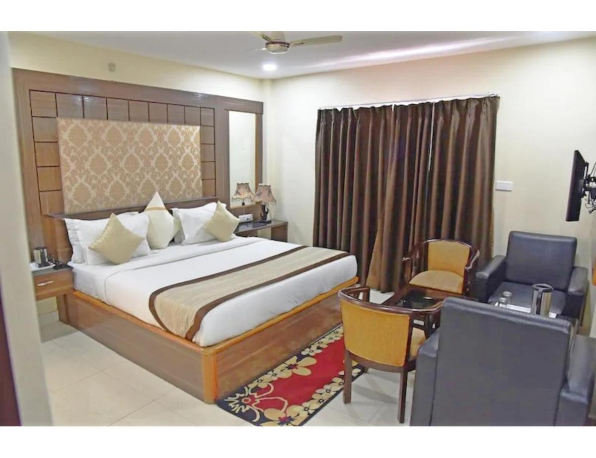 Hotel G Three, Lucknow - Housity