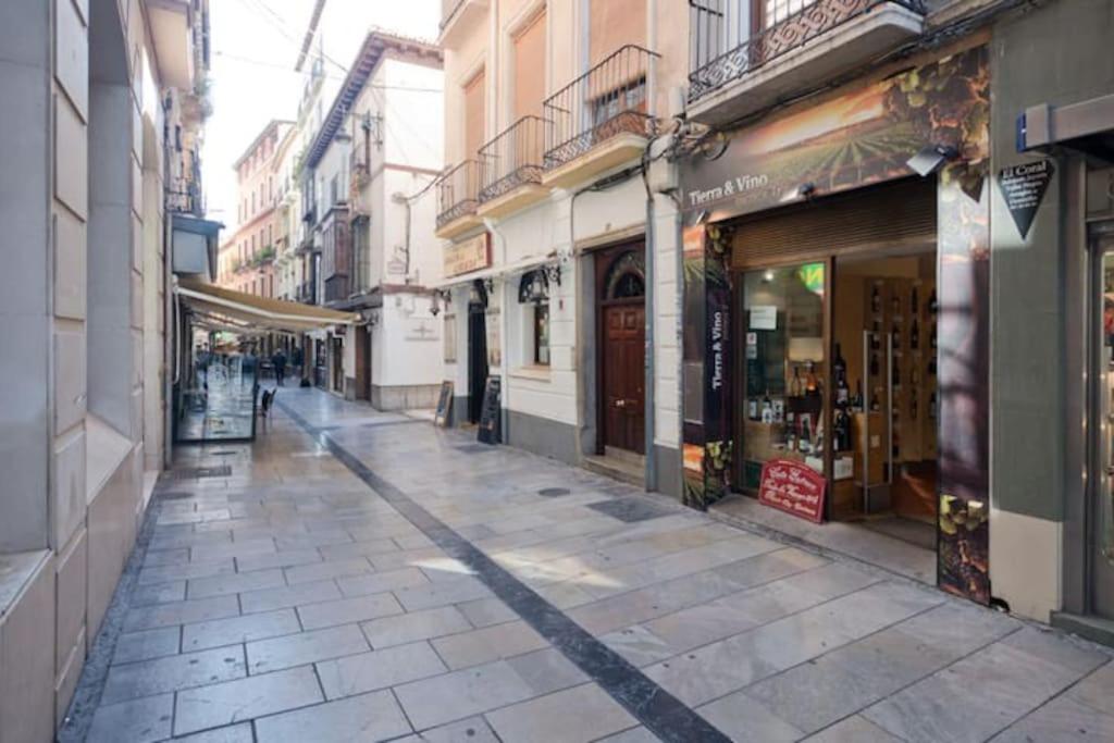 CALLE NAVAS CENTRO JUNTO AYUNTAMIENTO center - Housity