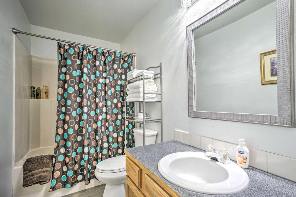 Cozy Darrington Cottage with Grill, Near Trails - Housity