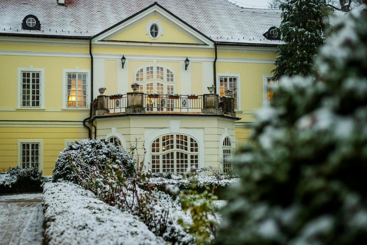 Szidónia Castle - Housity