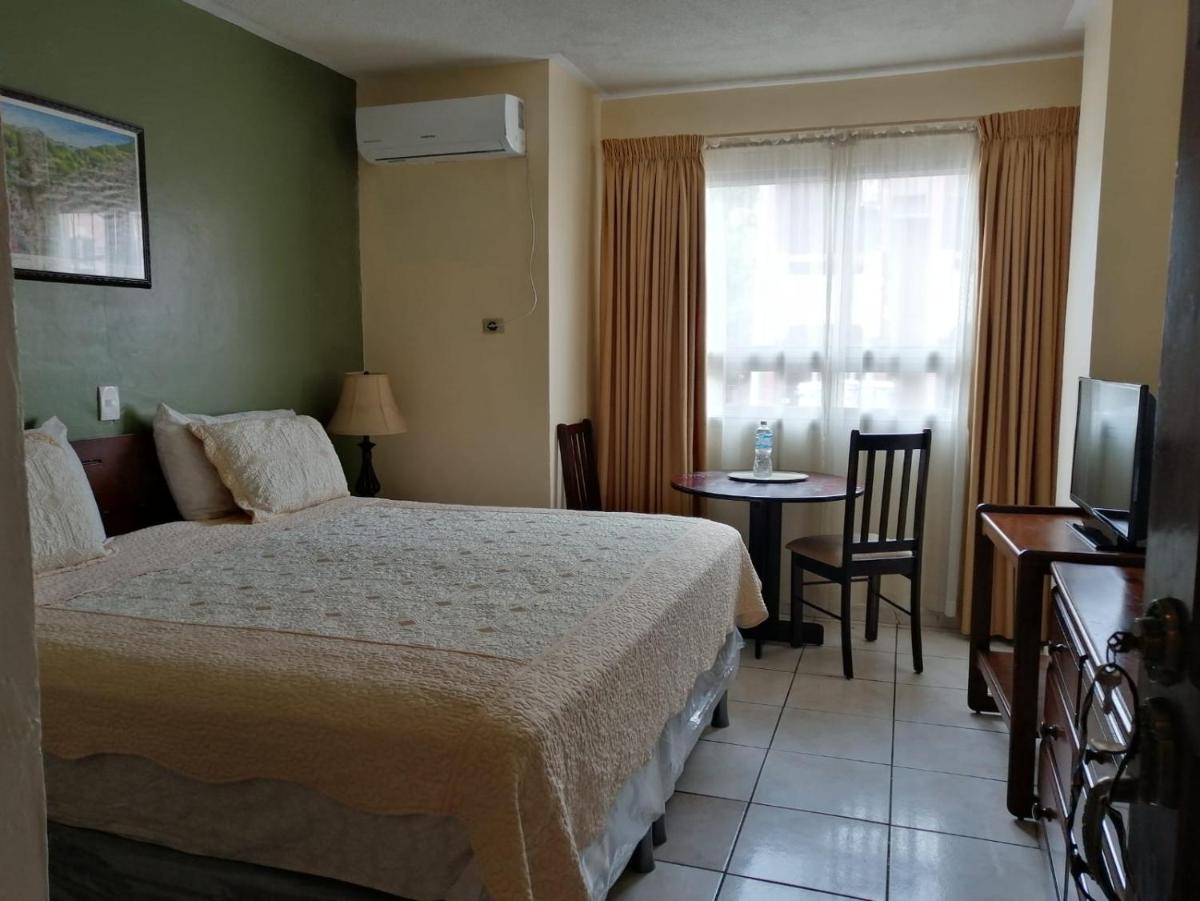 Suitetrails - Hotel Palace Ejecutivo