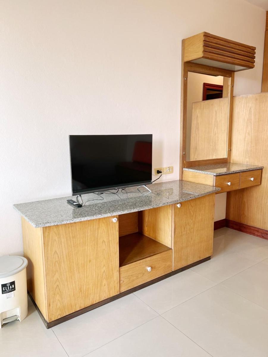 THE POPULAR PLACE - Housity
