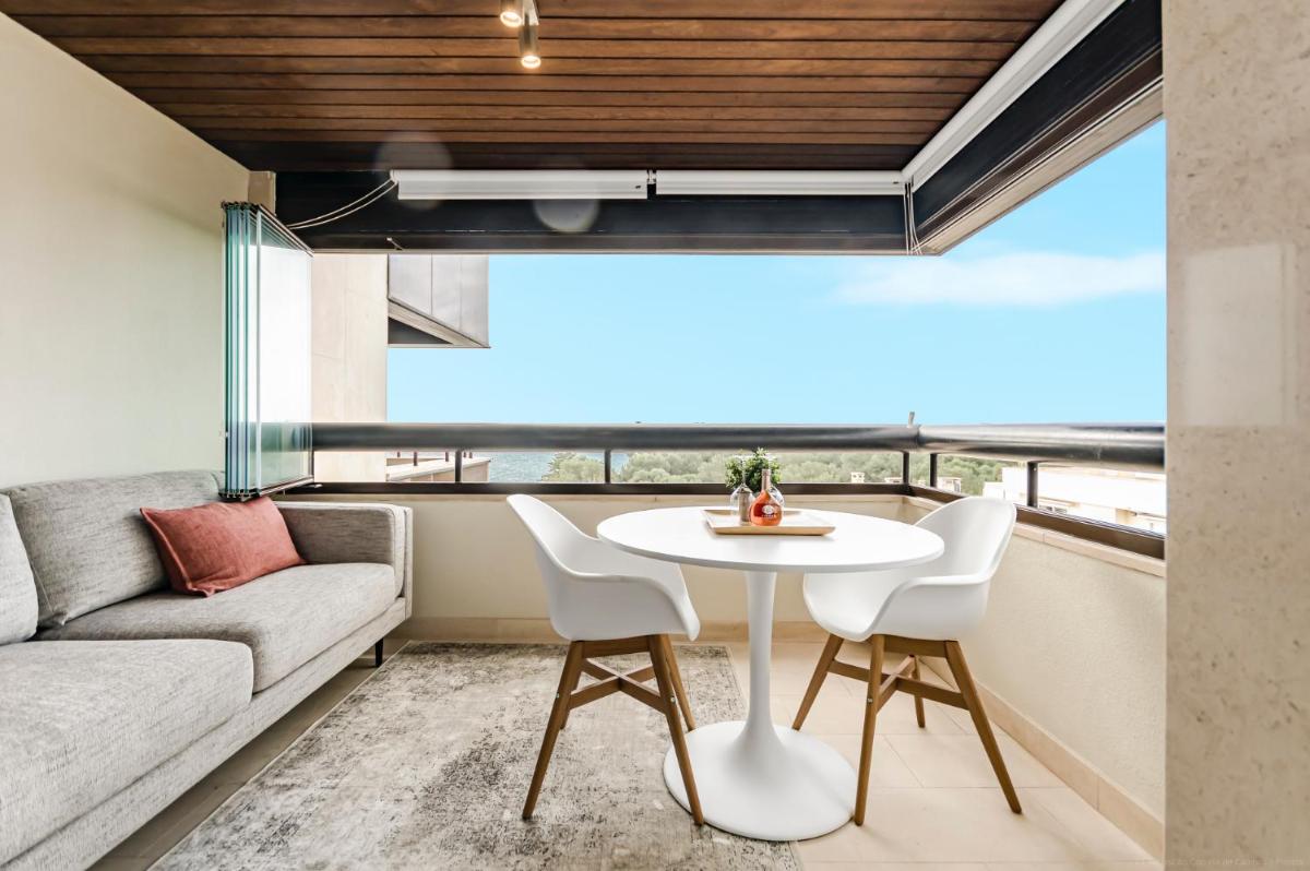 Studio in Cascais -Sea View -Pool - Housity