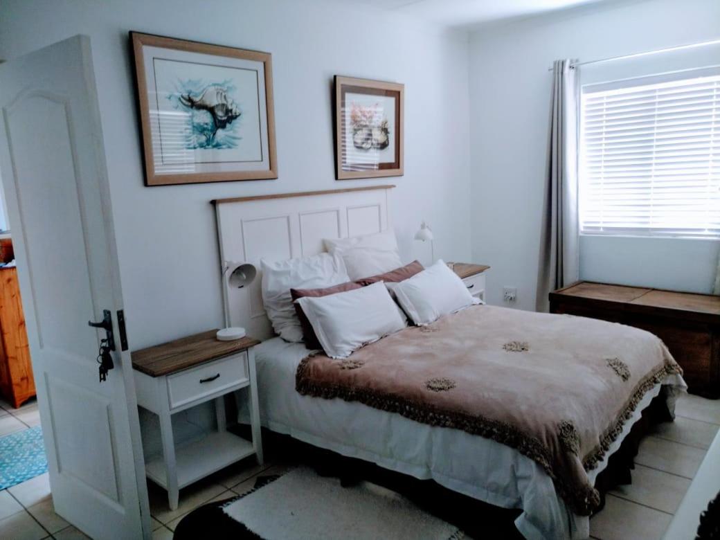 Granny Cottage - Housity