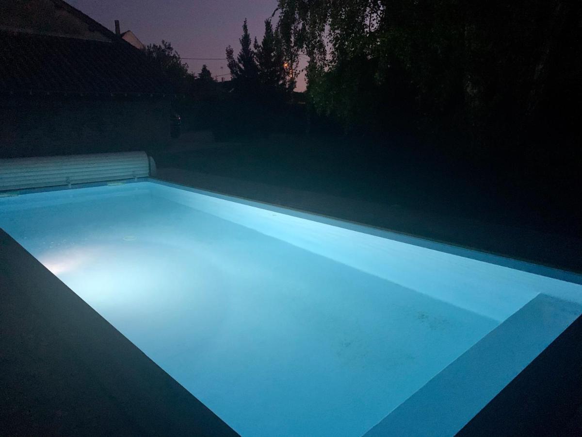 La Fontenelle - Lovely Holiday House with Swimming Pool - Housity