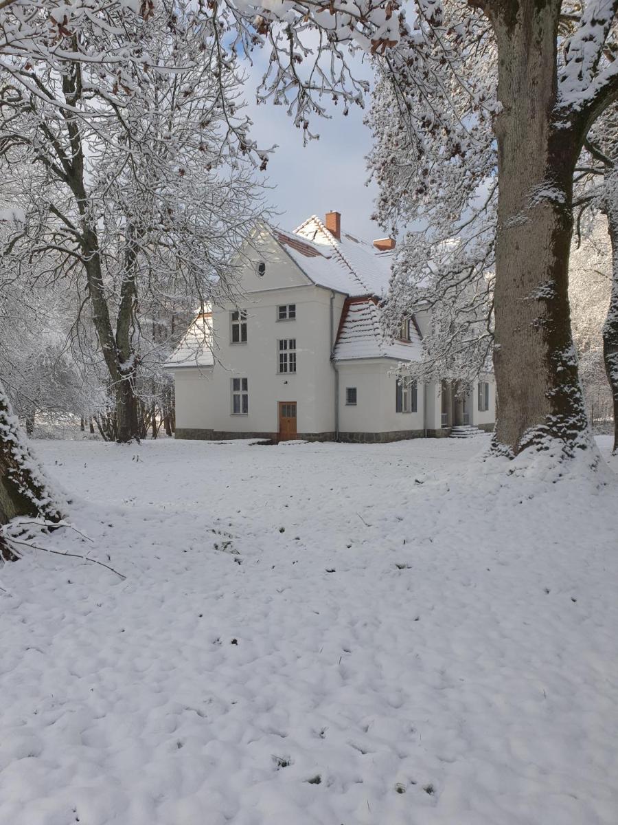 Agroturystyka Dwór Kotowo - Housity