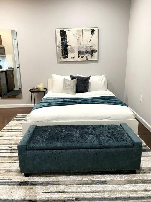High Rise Gem Queen Bed - Housity