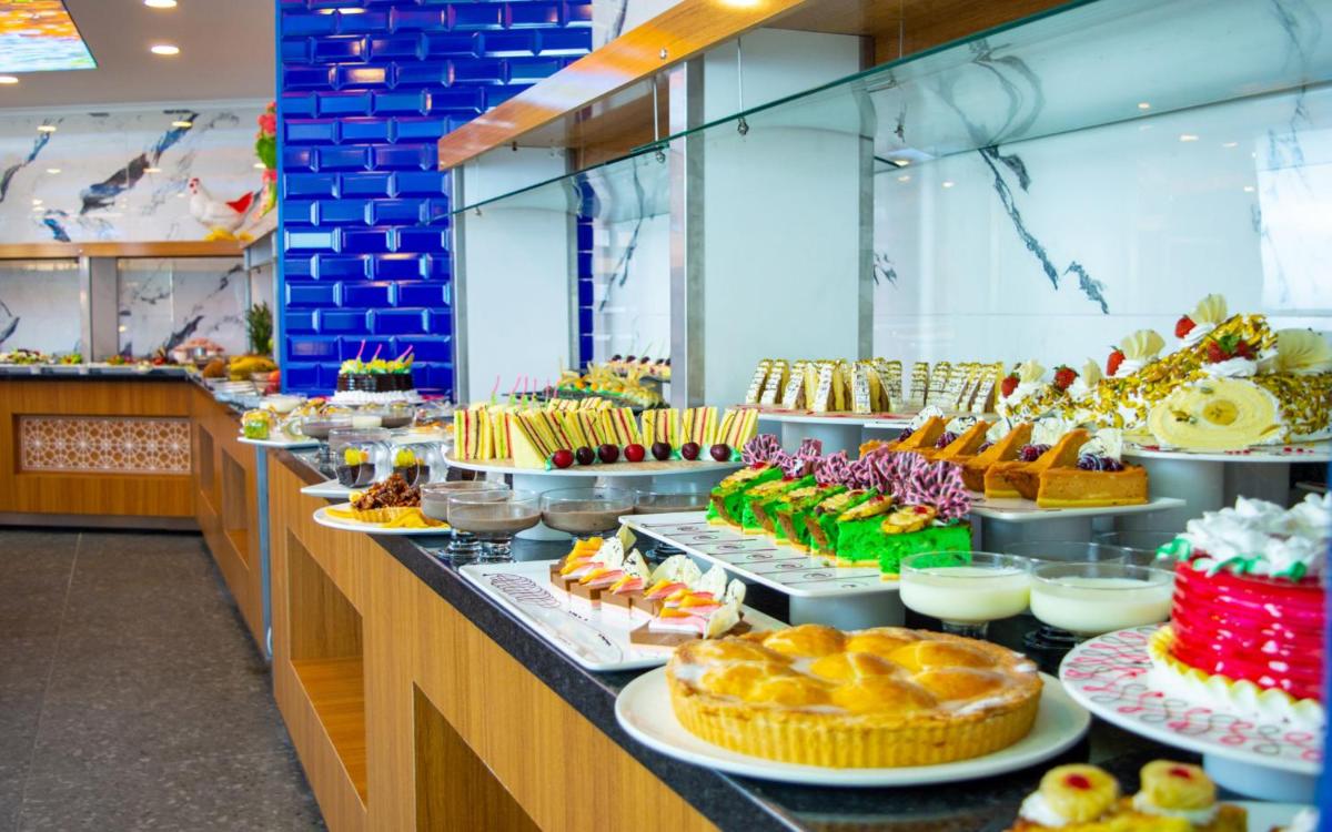 Relax Beach Hotel - Housity