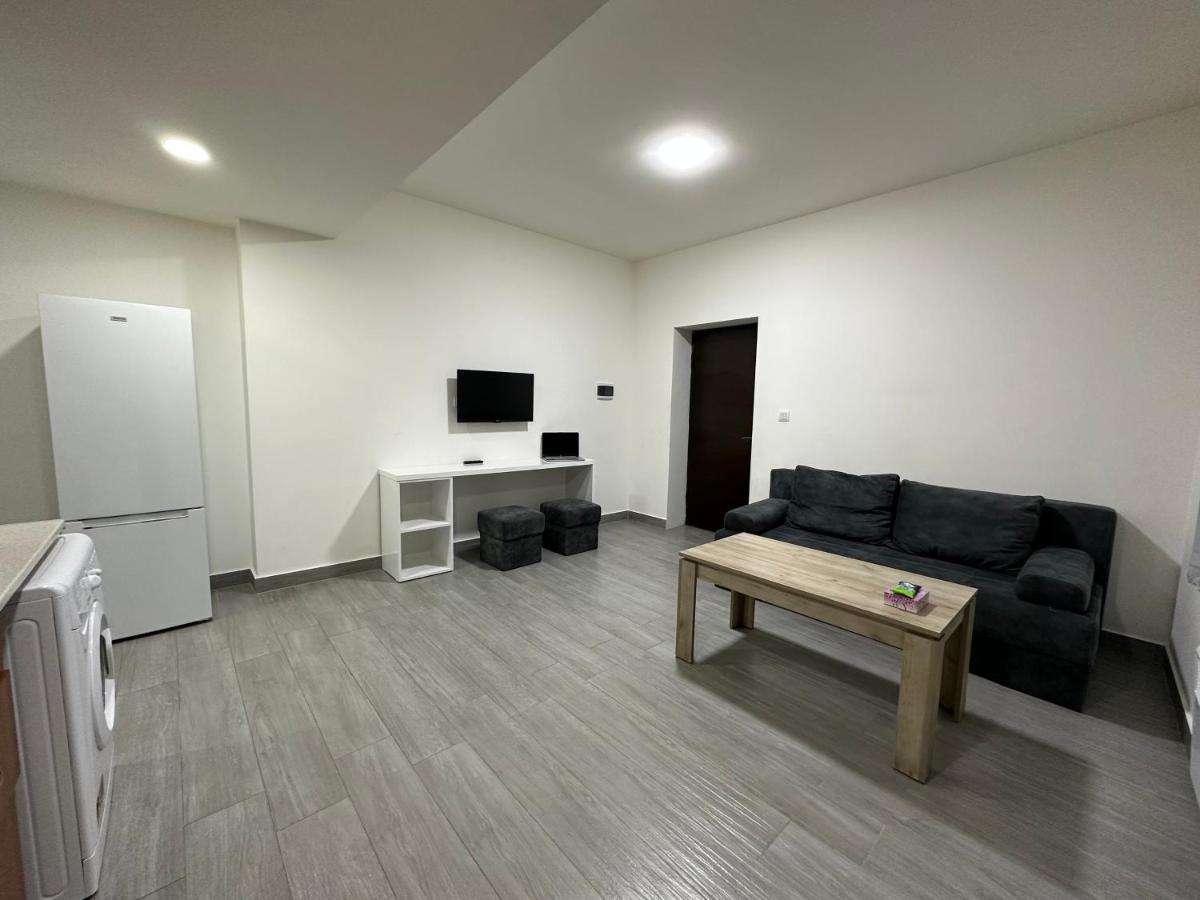 Cozy Countryside Apartment in Zovuni - Housity