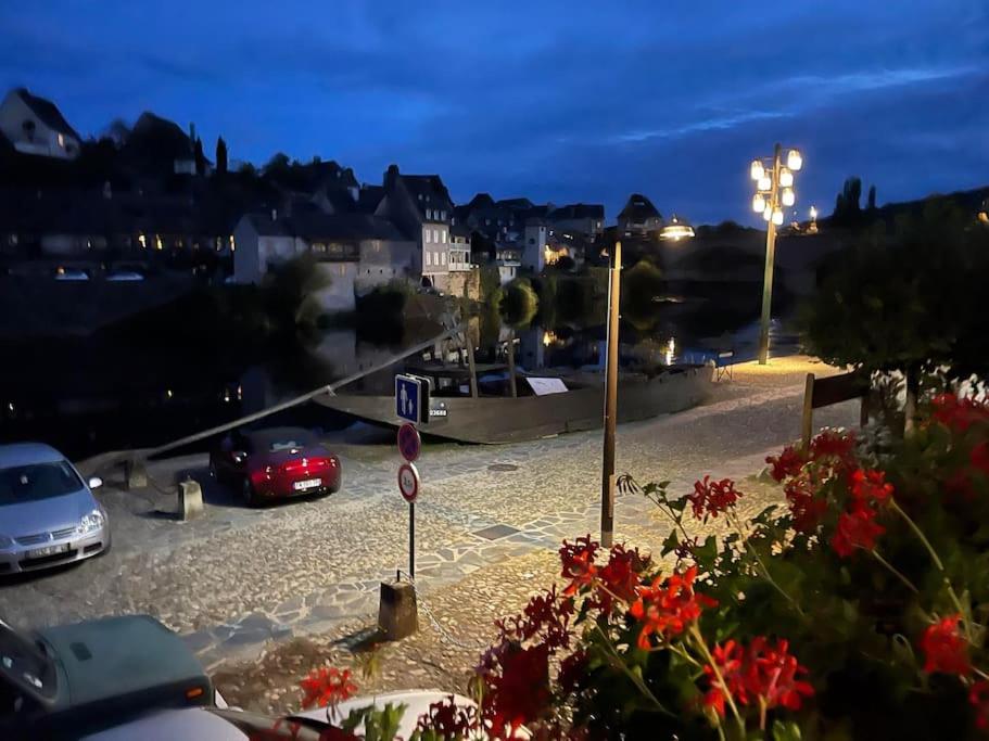 Maison en pierre sur les Quais de la Dordogne - Housity