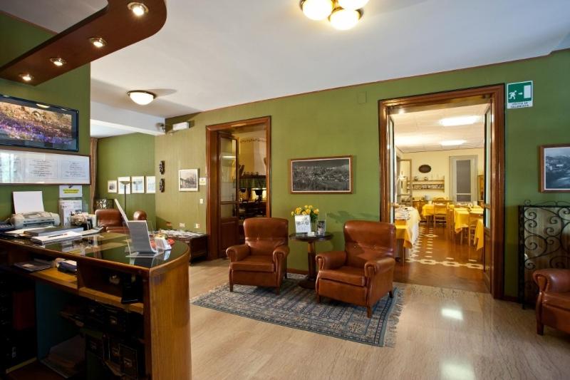 Albergo Centrale Tarcento - Housity