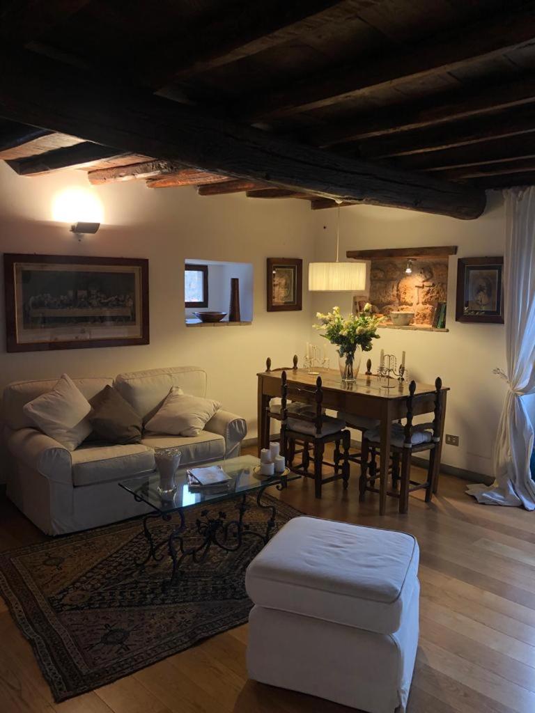 Luxury apartment Sutri center - Housity