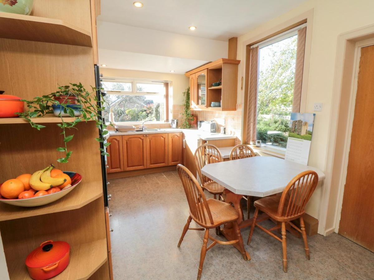 Clover Leaf - Housity
