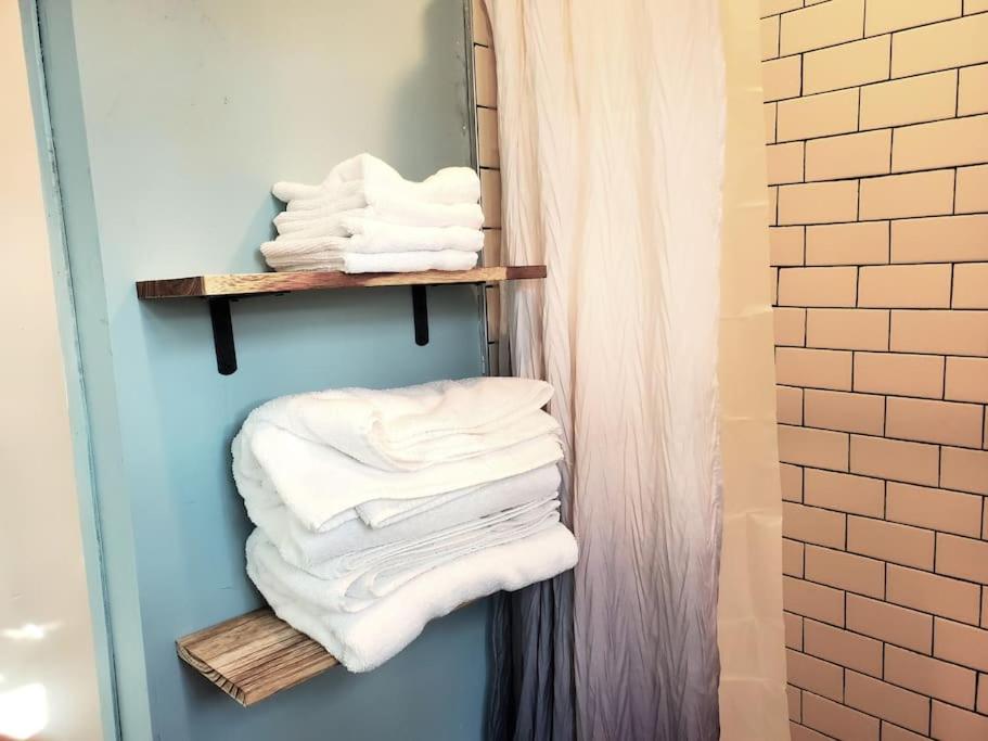 TCR at 290 Wine Trail #13 Now dog friendly - Housity