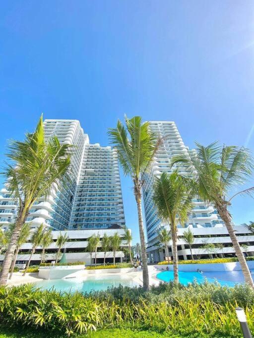 Fully Furnished Studio at Azure North - Housity
