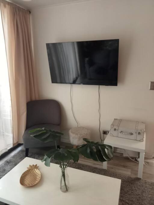 615- Departamento 2 Dorm + Parking Gratis - Housity