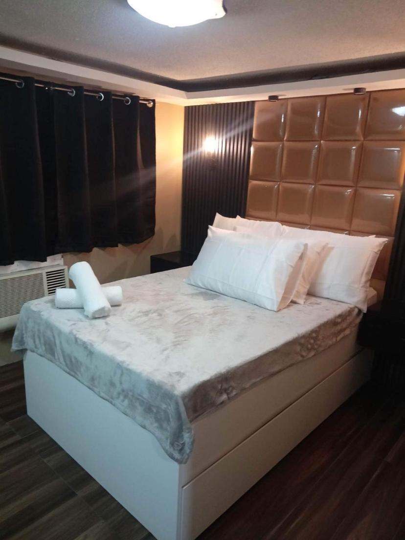 IV’s Condo w/ Netflix and Wi-Fi - Housity