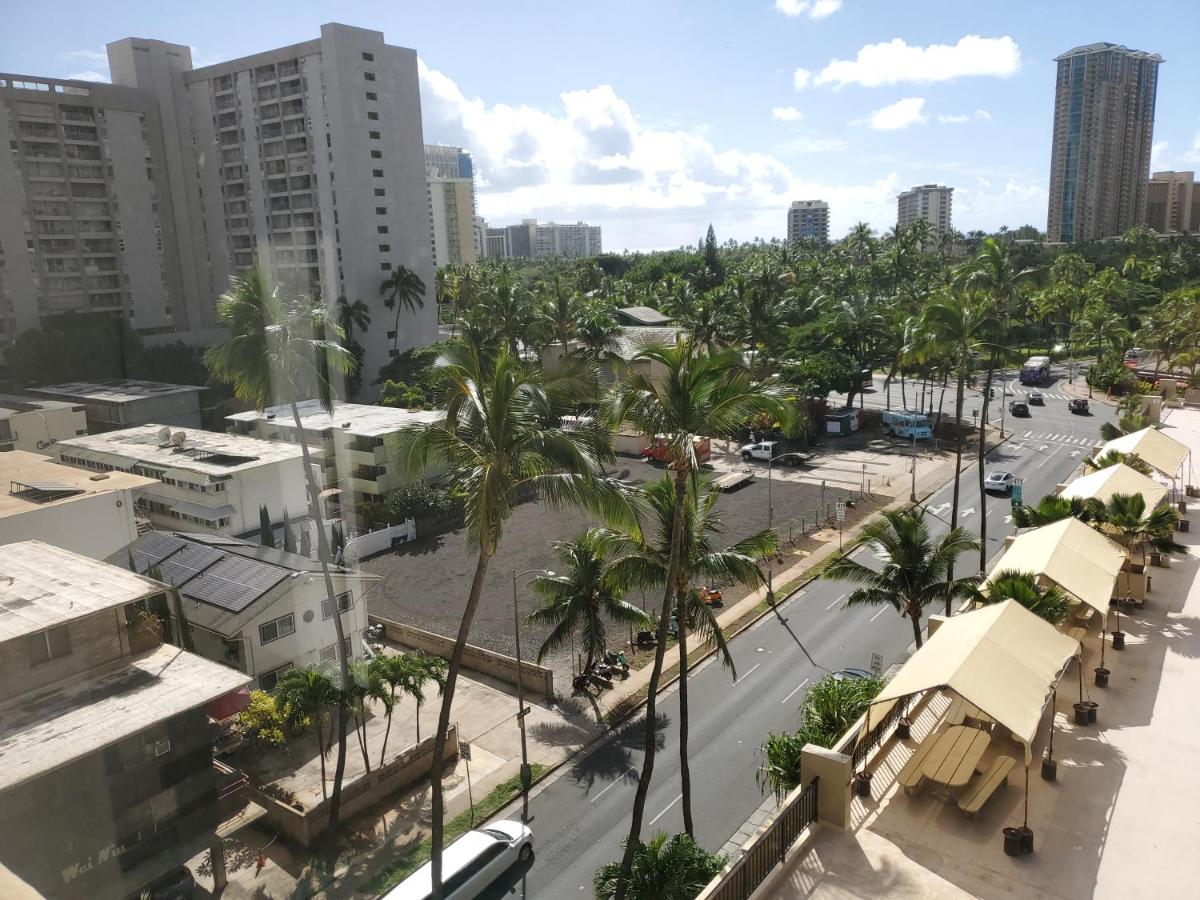 Waikiki beach cozy studio no resort fee - Housity