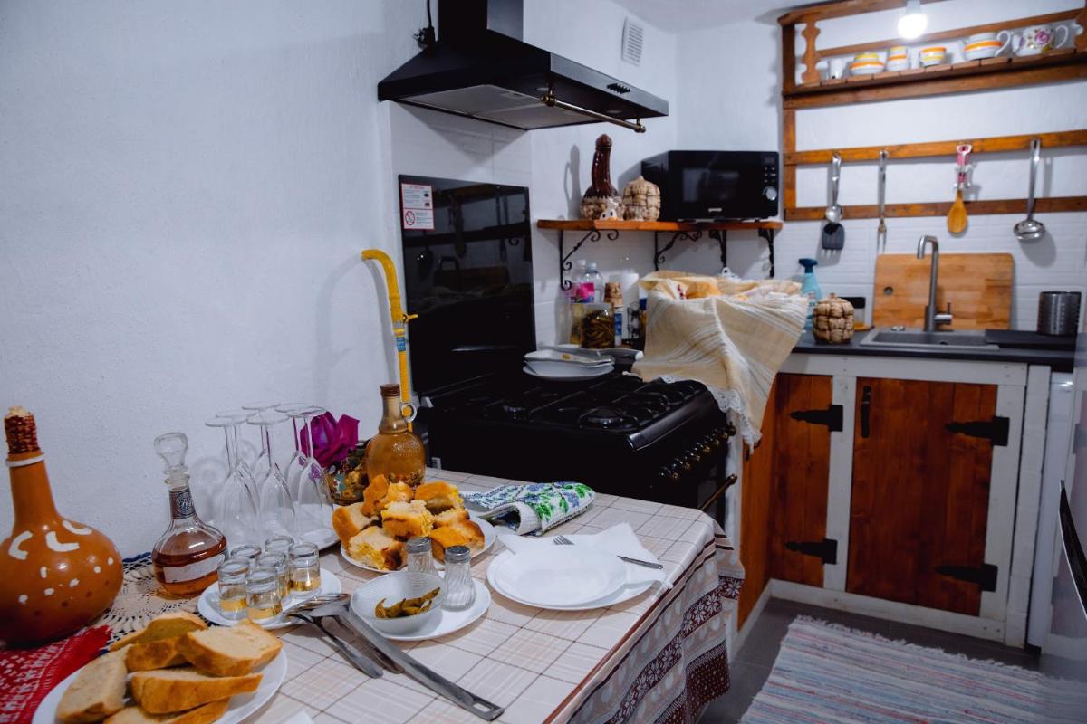 Casa rurală „La Bunica Clava” - Housity