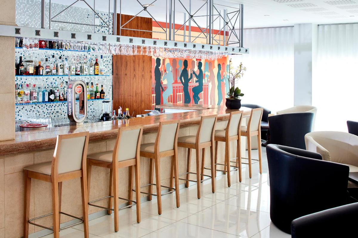 Bebidas em Santa Eulalia Hotel & Spa