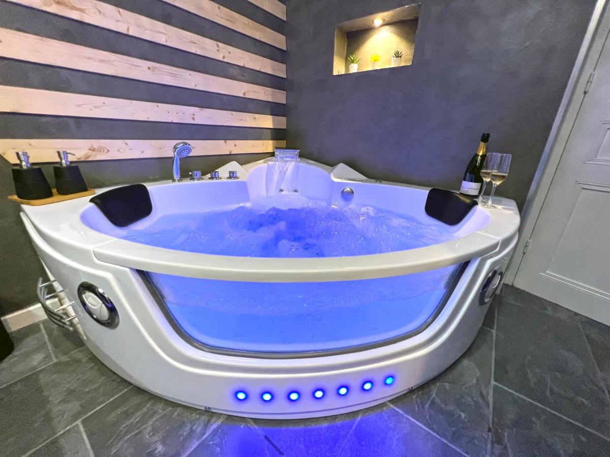 Gîte cosy avec Jacuzzi classé 3 étoiles - Housity