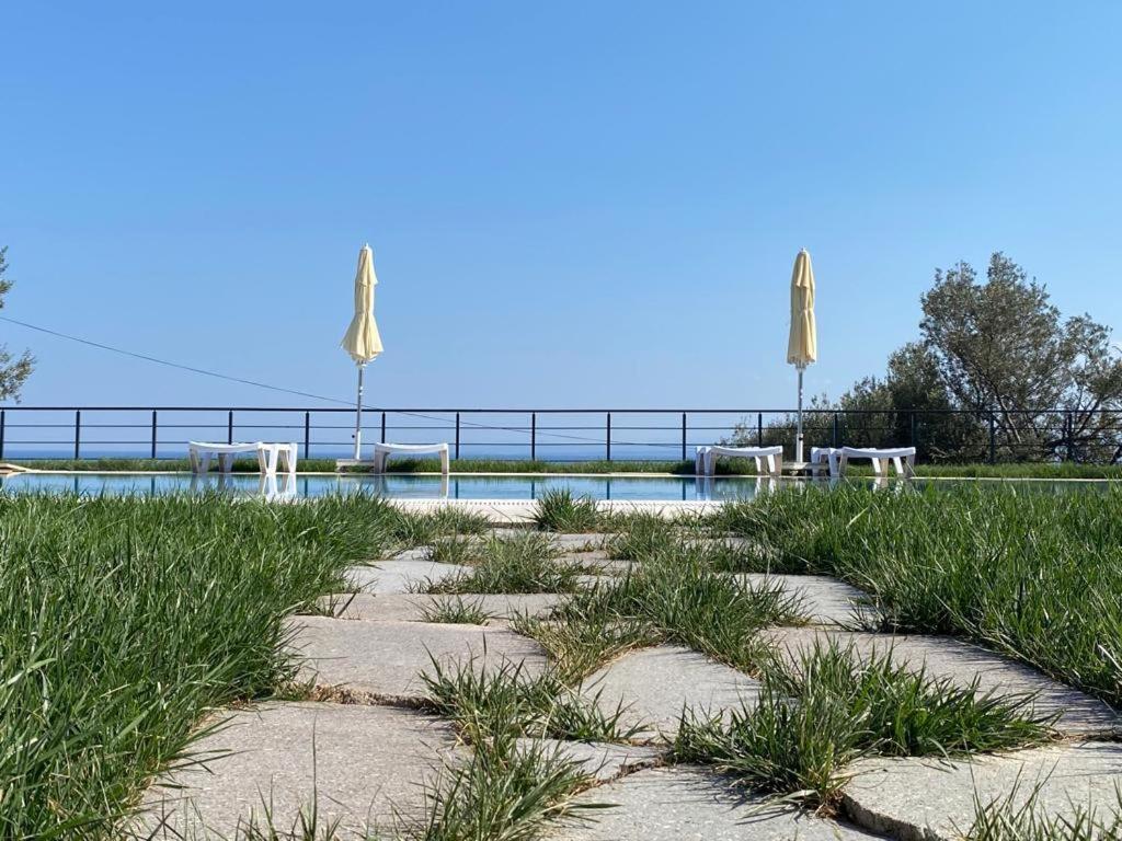 Assos Luna Houses - Housity