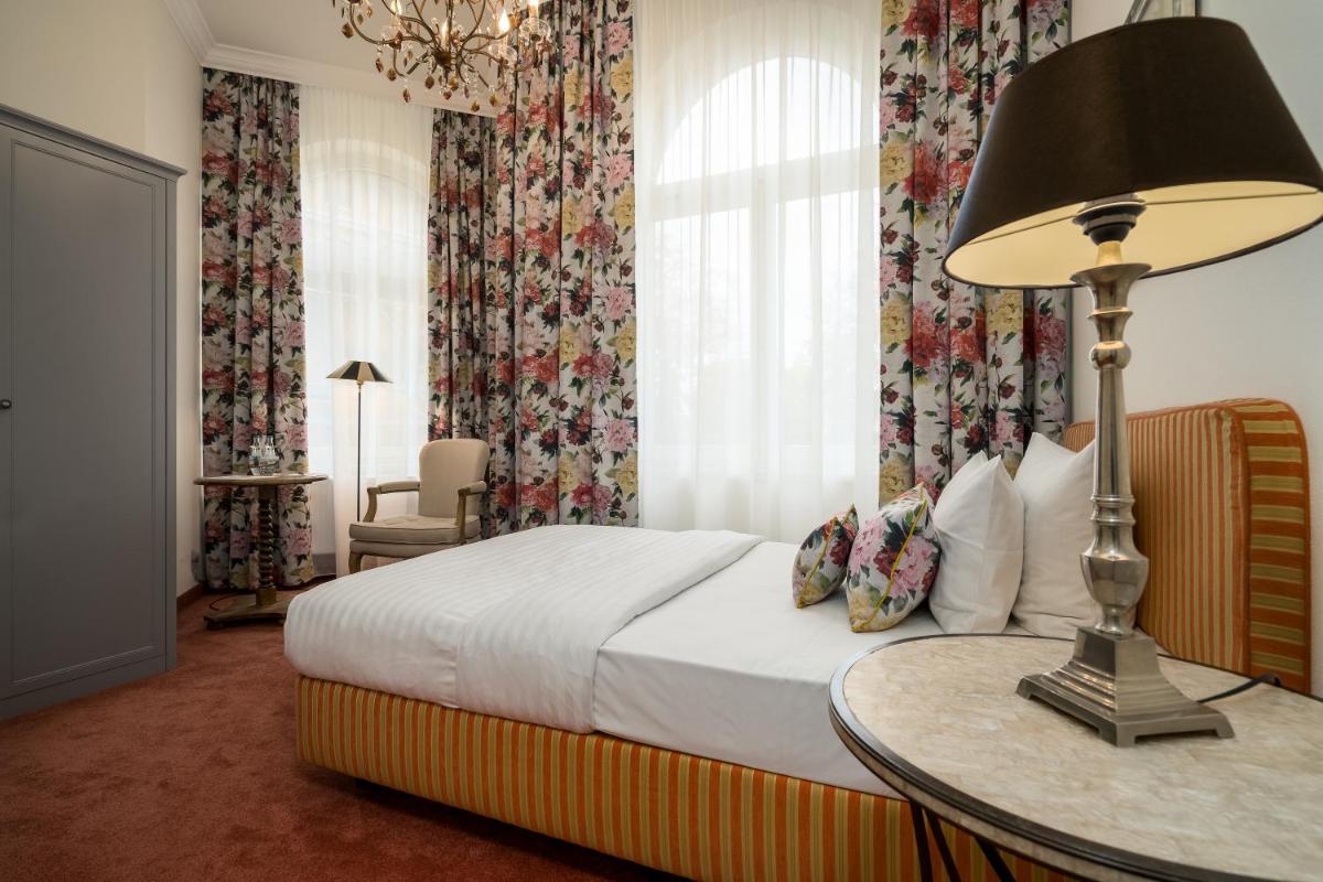 Hotel Villa am Stadthafen - Housity