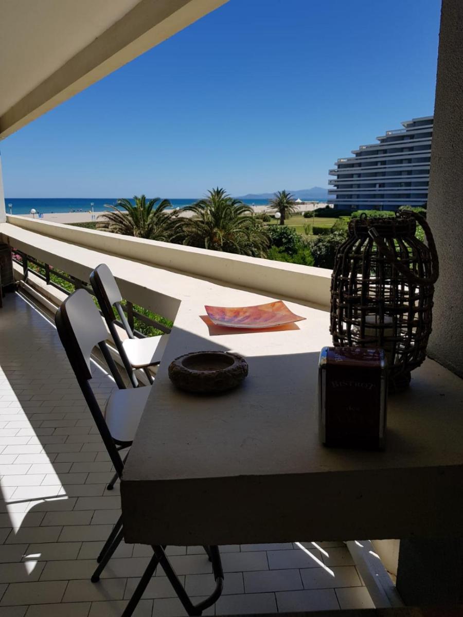 Superbe appartement à Canet en Roussilon avec vue sur mer et montagne - Housity