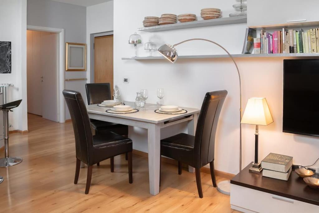 Suitetrails - [TridentHome] 5 min from station & free Wifi