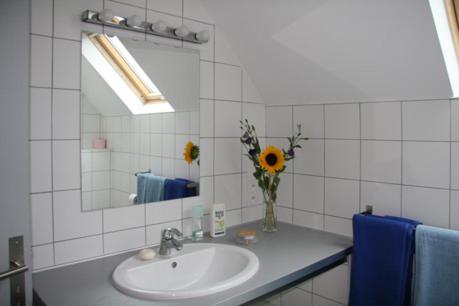 Loisy - Lovely Holiday House with Swimming Pool - Hizvo