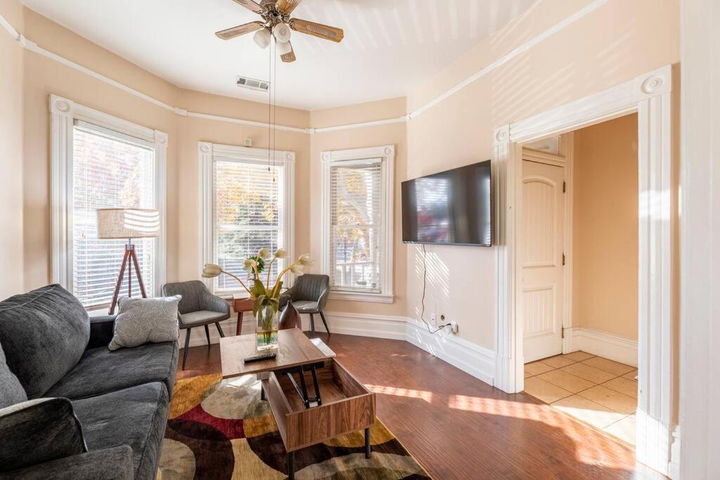 A+ 2 BR Victorian Home away from Home - Housity