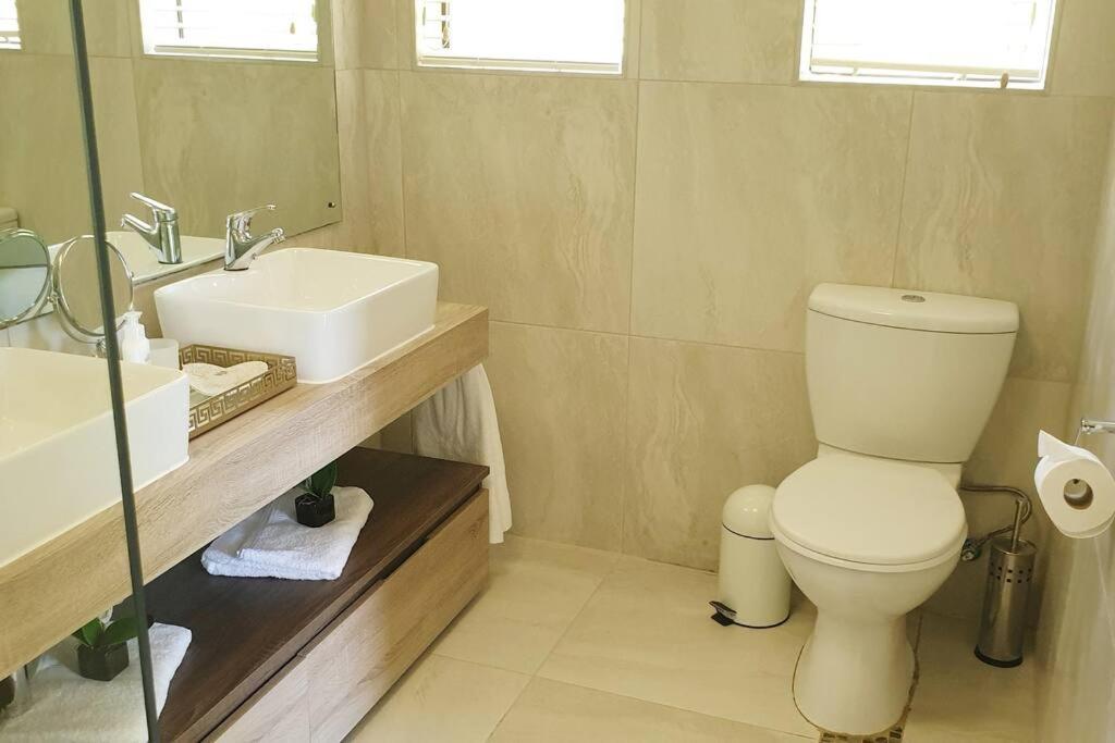 La Tramonto Beach House - Housity