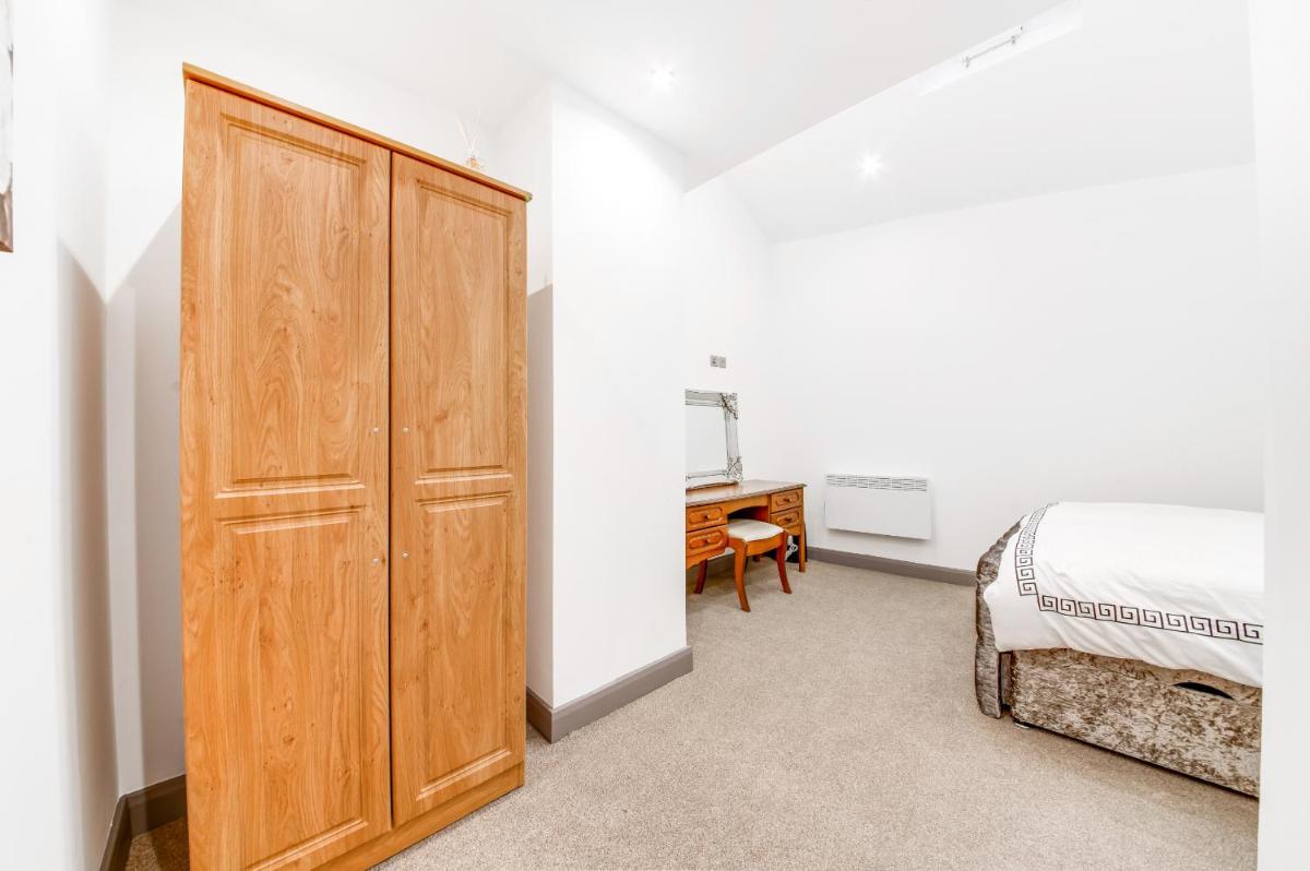 ReGina Lodge Bradford - Housity