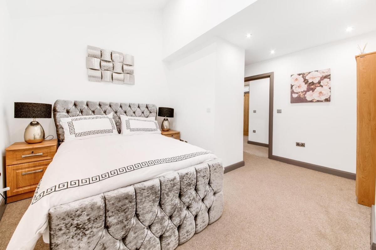 ReGina Lodge Bradford - Housity