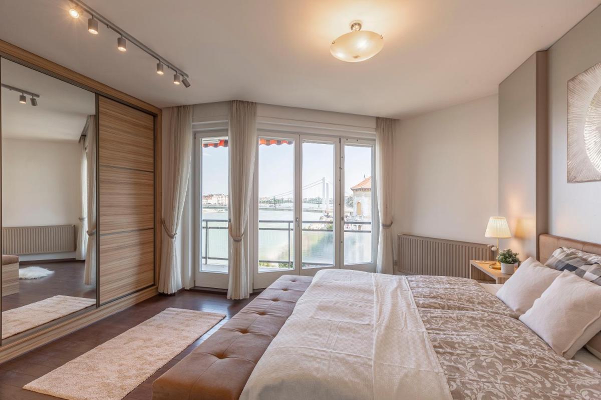 Luxury Residence with a Beautiful view for the Danube River - Housity